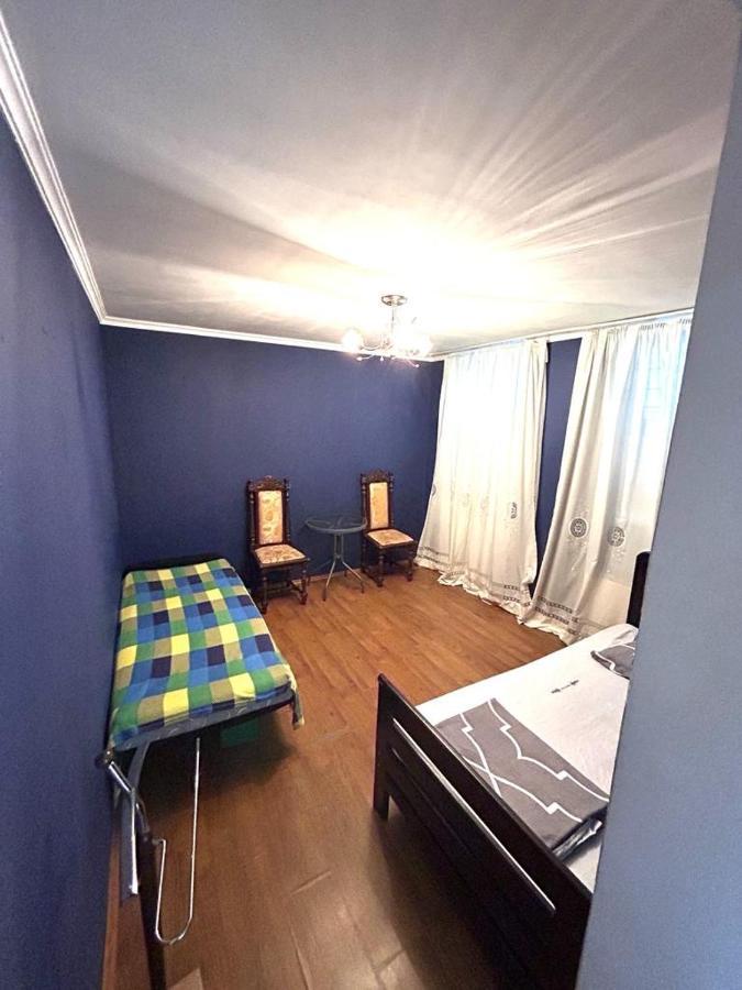 דירות טביליסי Booboo Flat In Italian Yard מראה חיצוני תמונה
